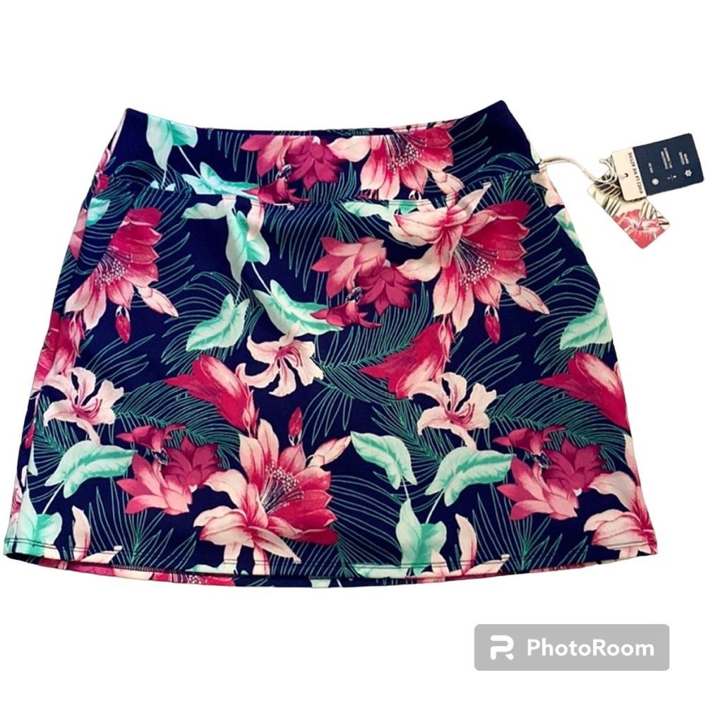 Tommy Bahama Blue, Pink & Green Floral Leaf Print Skirt With Built In Sh…